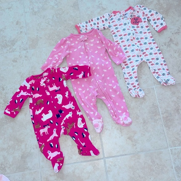 Adorable 3-Piece Baby Girl Footies Size 3-6M - Picture 1 of 6